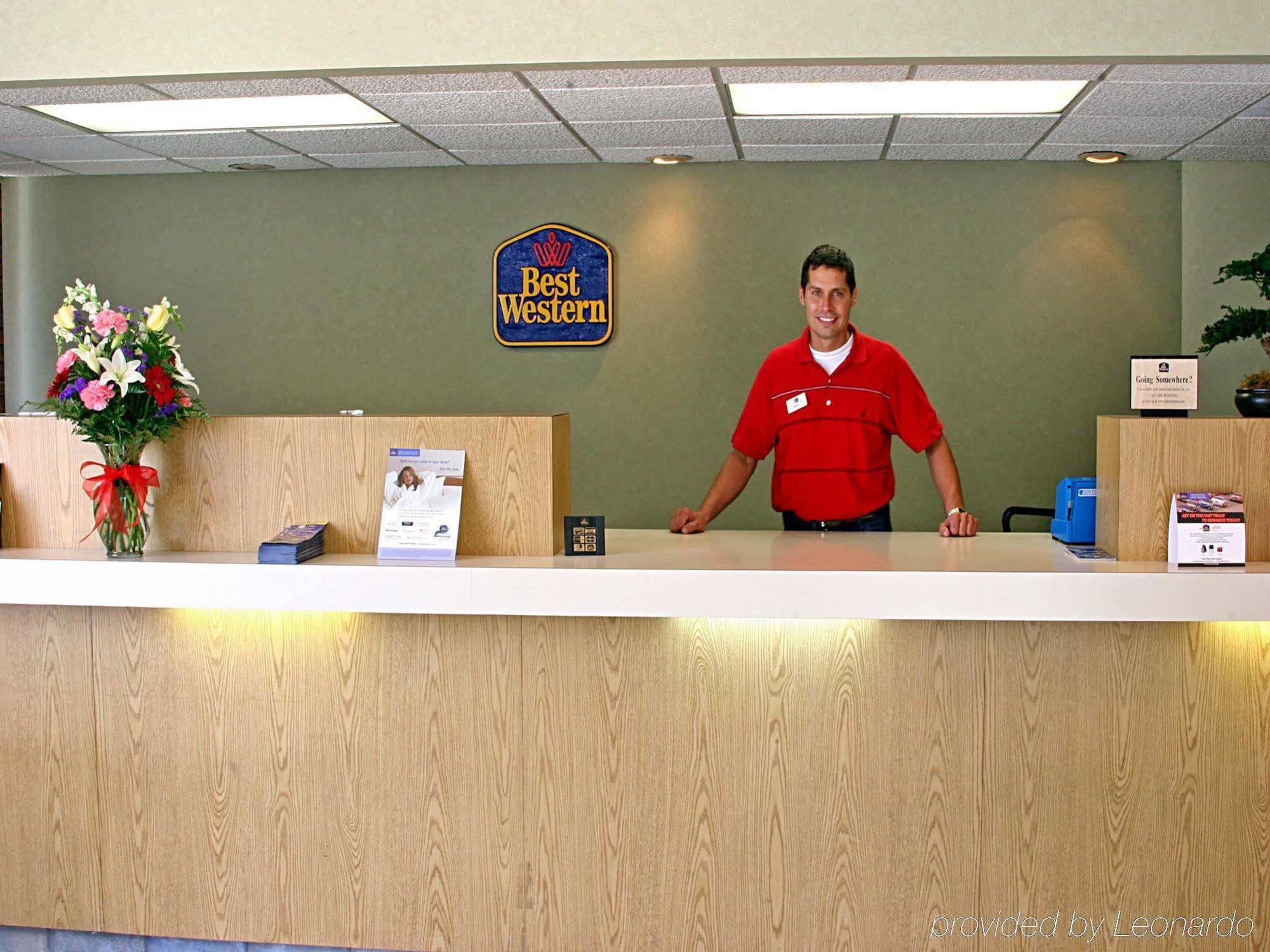 Super 8 By Wyndham Riverside Al Exterior photo
