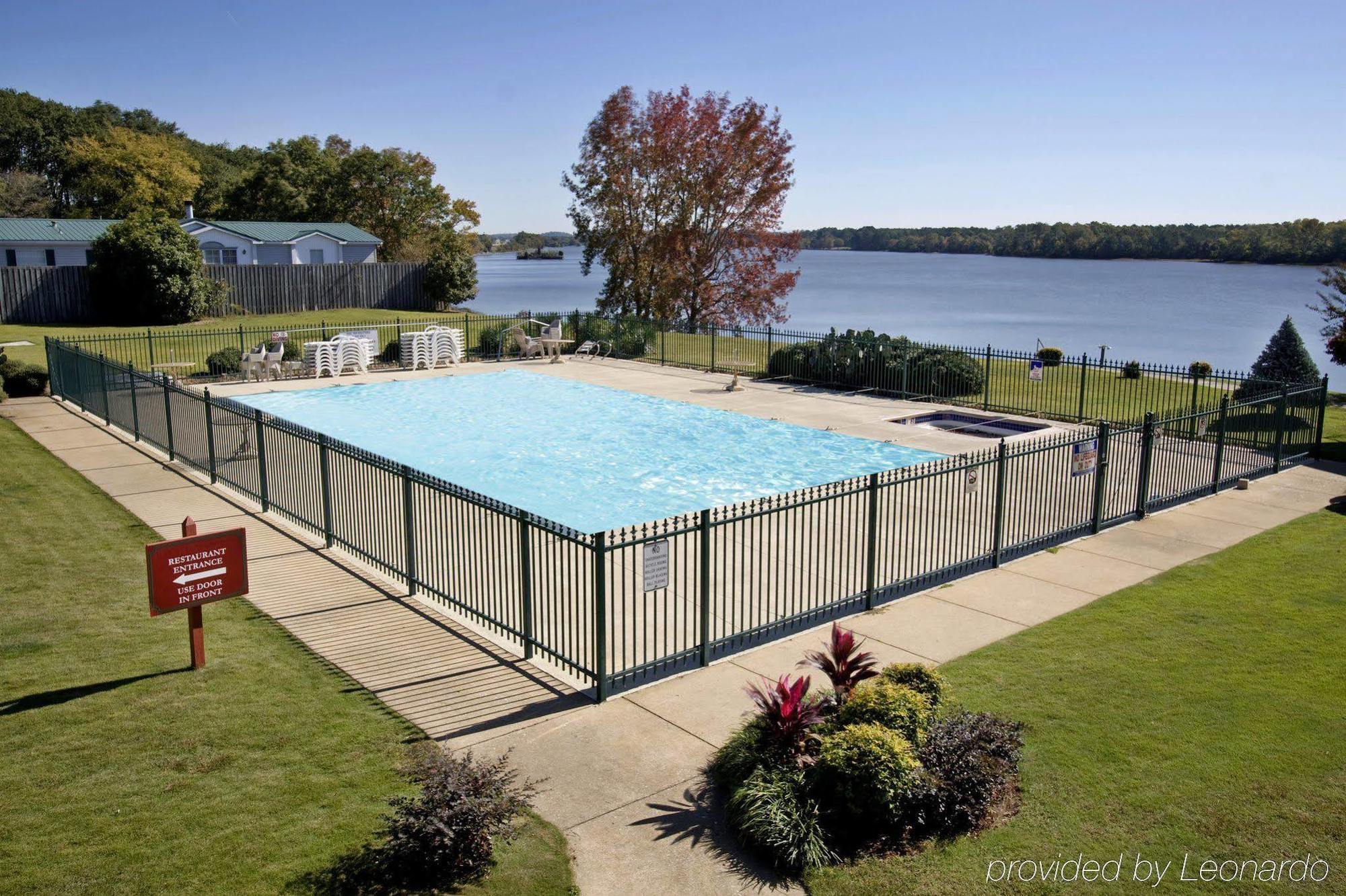 Super 8 By Wyndham Riverside Al Facilities photo